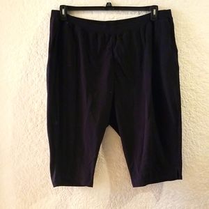 Black or Navy Capris Pant with Elastic waistband